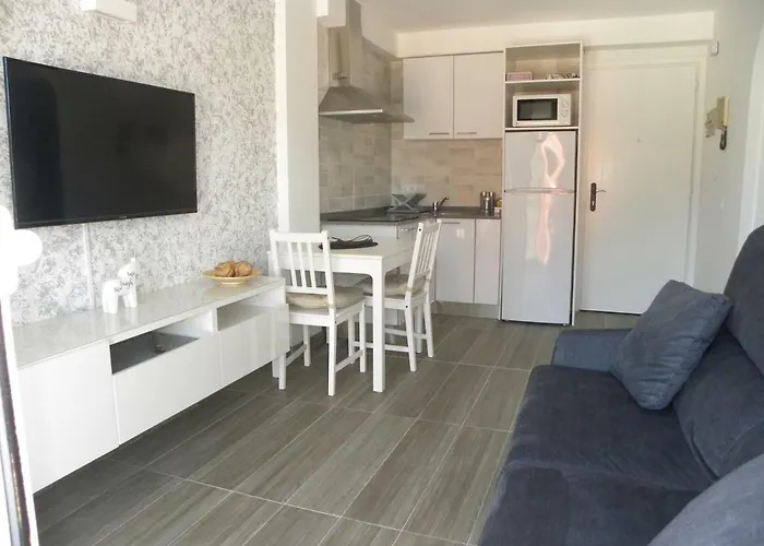 El Paradis Apartment *